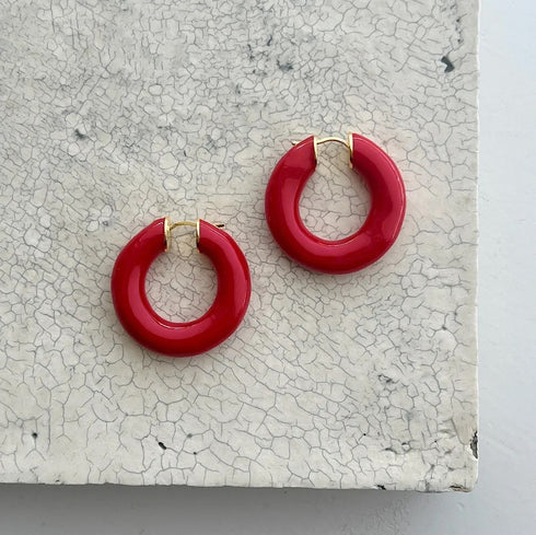 Big hoop pierce